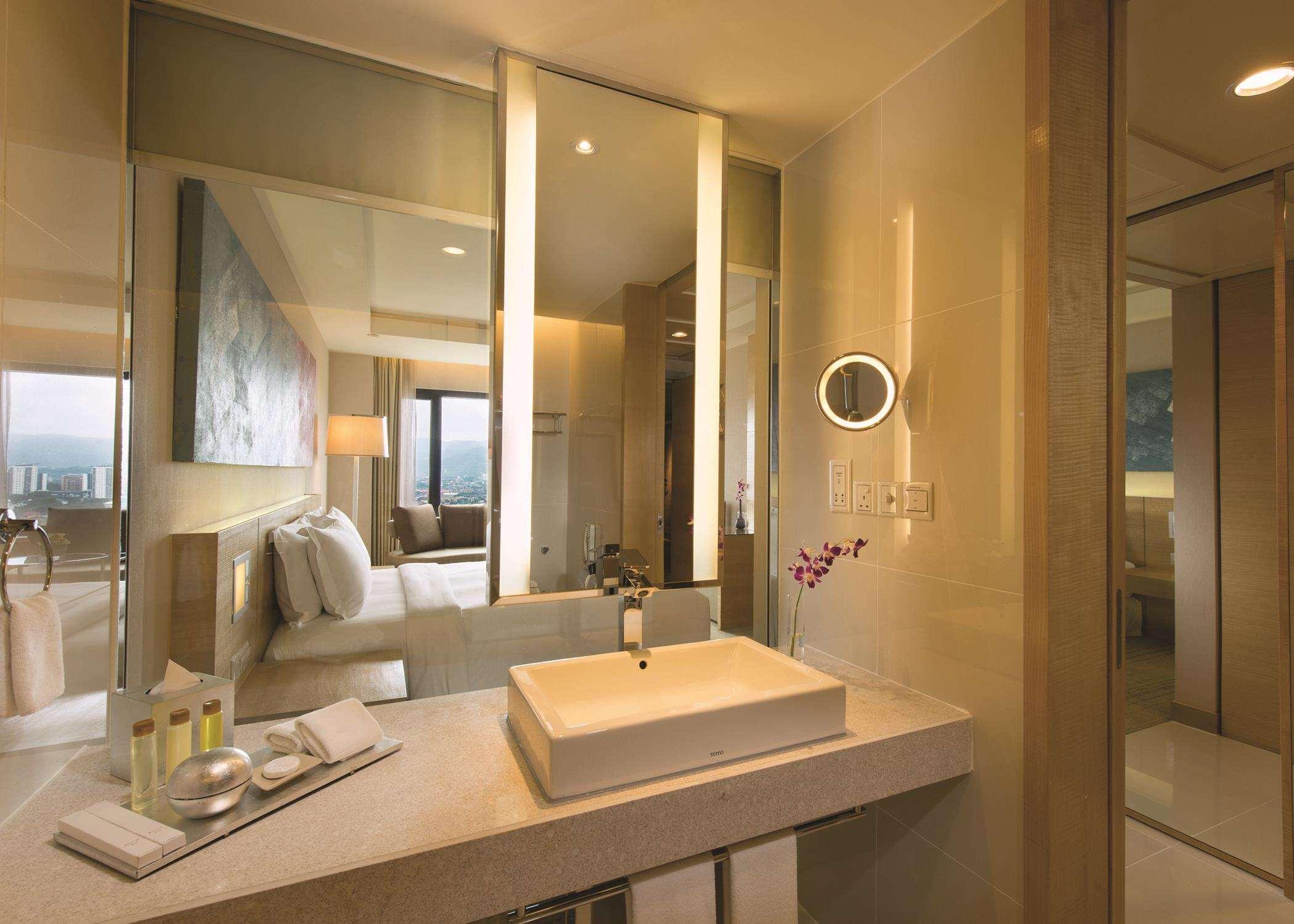 Doubletree By Hilton Hotel